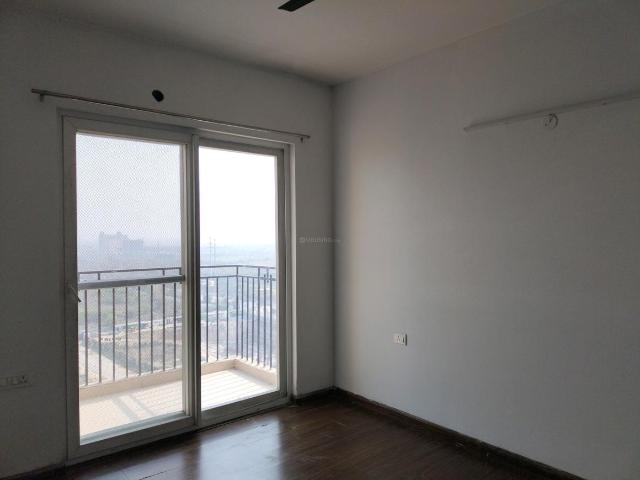 3 BHK Apartment in Noida Extension for resale Greater Noida. The reference number is 19538096