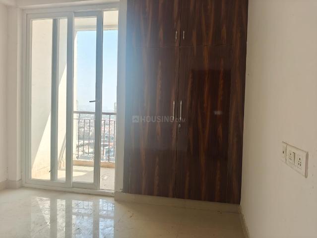 3 BHK Apartment in Noida Extension for resale Greater Noida. The reference number is 19669752