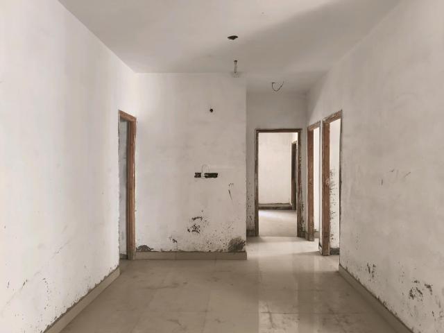 3 BHK Apartment in Noida Extension for resale Greater Noida. The reference number is 19603020