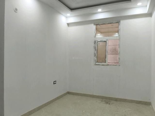 3 BHK Apartment in Noida Extension for resale Greater Noida. The reference number is 19607658