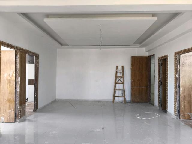 3 BHK Apartment in Noida Extension for resale Greater Noida. The reference number is 19794819