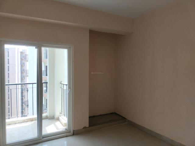 3 BHK Apartment in Noida Extension for resale Greater Noida. The reference number is 19712094