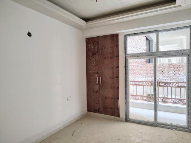 3 BHK Apartment in Noida Extension for resale Greater Noida. The reference number is 19719201