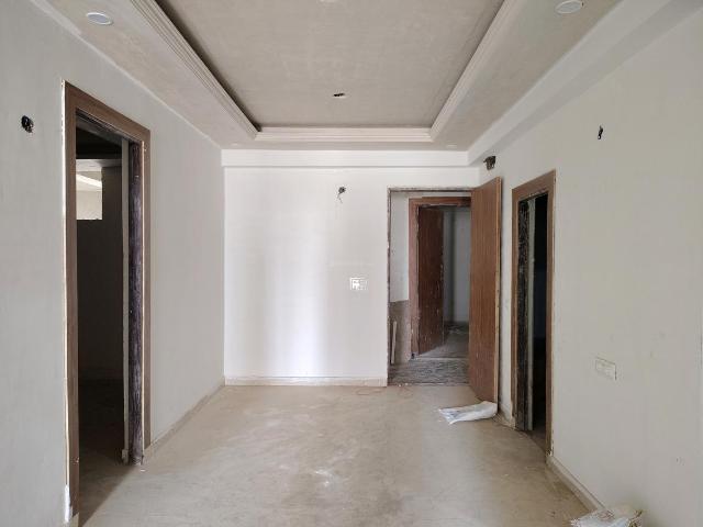 3 BHK Apartment in Noida Extension for resale Greater Noida. The reference number is 19719225
