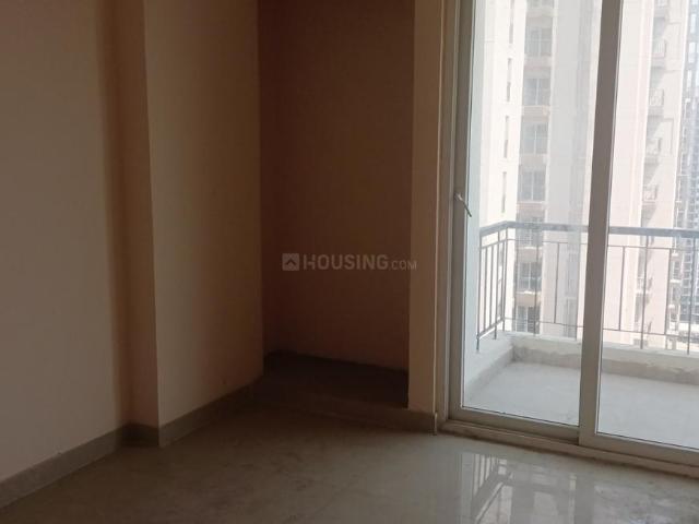 3 BHK Apartment in Noida Extension for resale Greater Noida. The reference number is 19816514