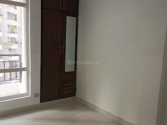 3 BHK Apartment in Noida Extension for resale Greater Noida. The reference number is 19837900