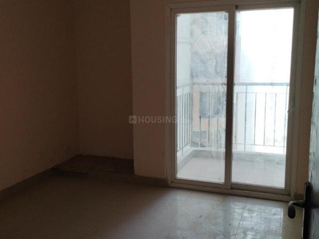 3 BHK Apartment in Noida Extension for resale Greater Noida. The reference number is 19947041