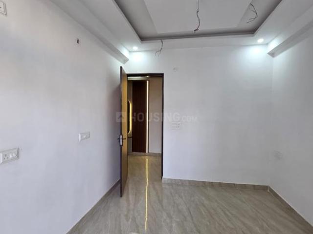 3 BHK Apartment in Noida Extension for resale Greater Noida. The reference number is 19961449