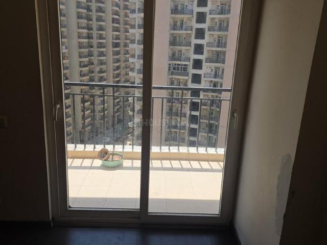3 BHK Apartment in Noida Extension for resale Greater Noida. The reference number is 19984517