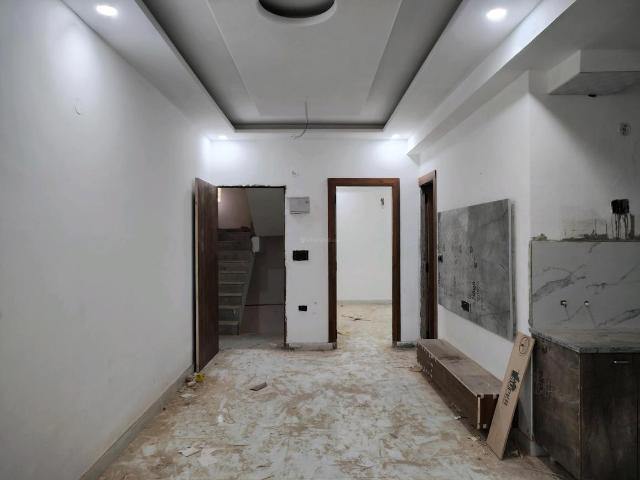3 BHK Apartment in Noida Extension for resale Greater Noida. The reference number is 19989282