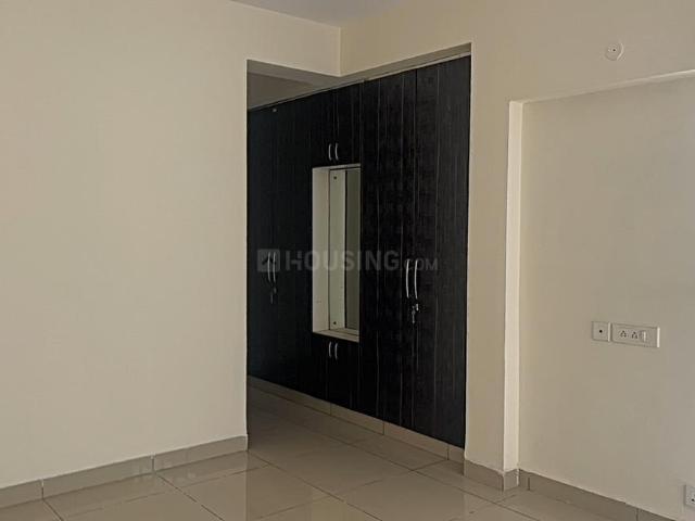 3 BHK Apartment in Noida Extension for resale Greater Noida. The reference number is 19909298