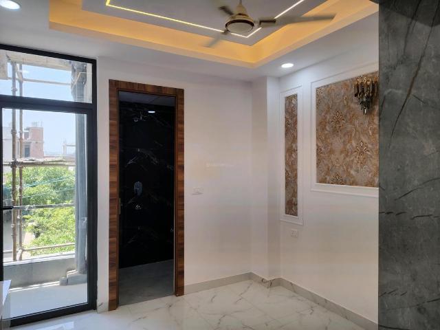 3 BHK Apartment in Noida Extension for resale Greater Noida. The reference number is 20051208