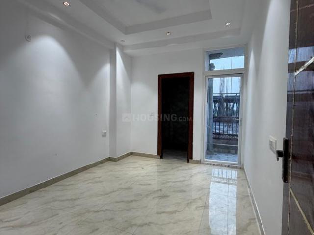 3 BHK Apartment in Noida Extension for resale Greater Noida. The reference number is 20154940