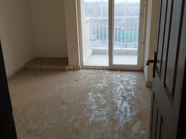 3 BHK Apartment in Noida Extension for resale Greater Noida. The reference number is 20139329