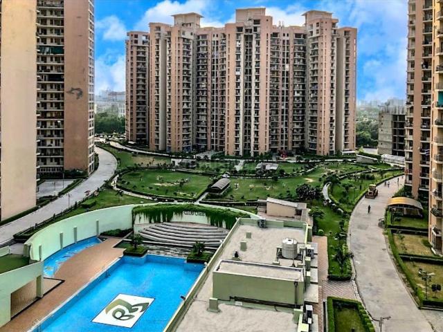3 BHK Apartment in Noida Extension for resale Greater Noida. The reference number is 20233387