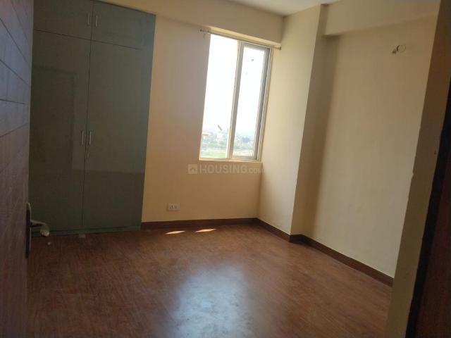 3 BHK Apartment in Noida Extension for resale Greater Noida. The reference number is 20365781