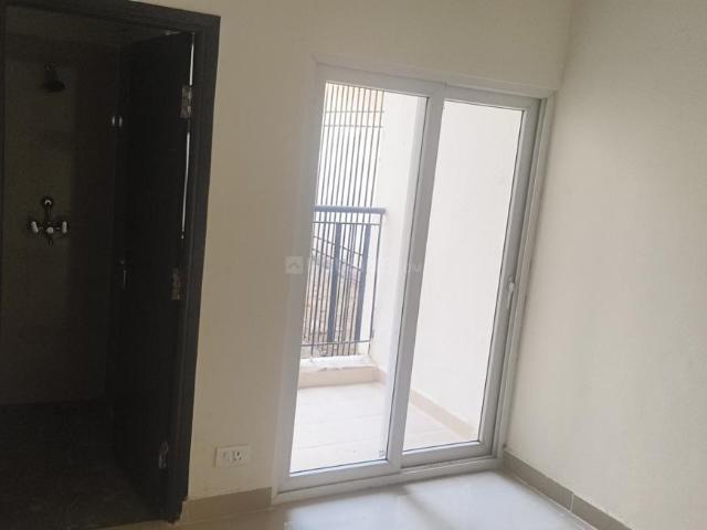 3 BHK Apartment in Noida Extension for resale Greater Noida. The reference number is 20381174