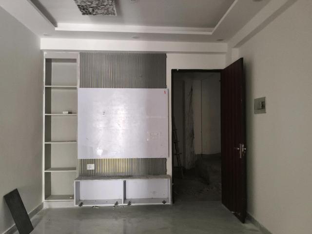 3 BHK Apartment in Nai Basti Dundahera for resale Ghaziabad. The reference number is 20396793