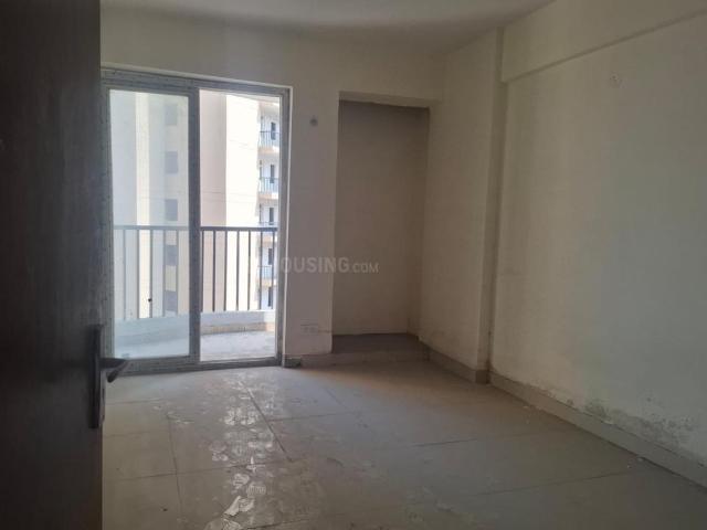 3 BHK Apartment in Noida Extension for resale Greater Noida. The reference number is 20306163