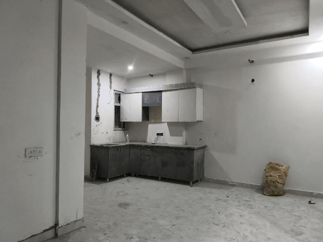 3 BHK Apartment in Noida Extension for resale Greater Noida. The reference number is 20307649