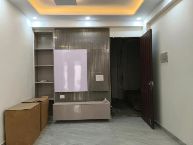 3 BHK Apartment in Nai Basti Dundahera for resale Ghaziabad. The reference number is 20468978