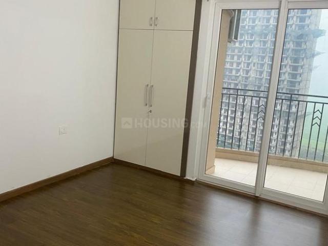 3 BHK Apartment in Noida Extension for resale Greater Noida. The reference number is 20422920
