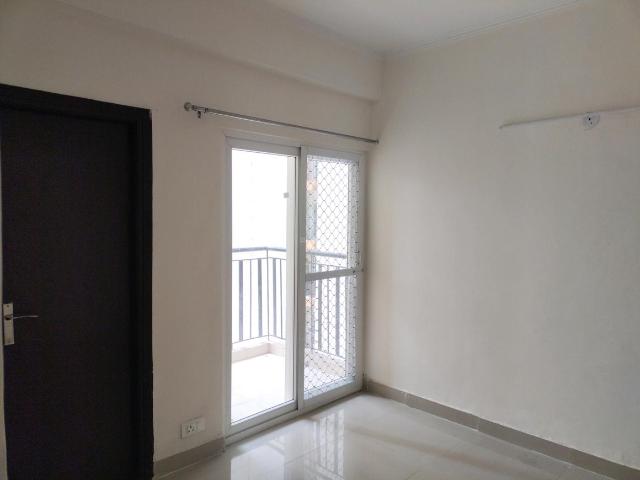 3 BHK Apartment in Noida Extension for resale Greater Noida. The reference number is 20574733