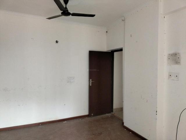 3 BHK Apartment in Noida Extension for resale Greater Noida. The reference number is 20574999