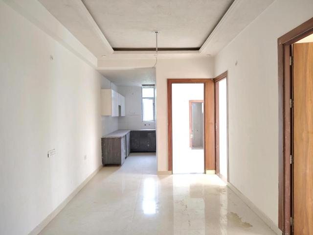 3 BHK Apartment in Noida Extension for resale Greater Noida. The reference number is 20587642