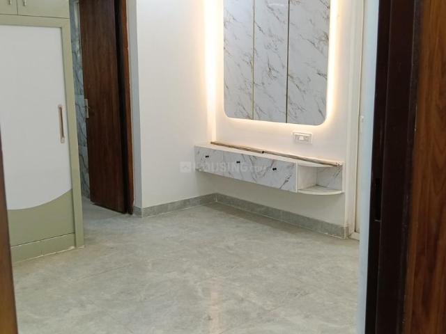 3 BHK Apartment in Noida Extension for resale Greater Noida. The reference number is 20591138