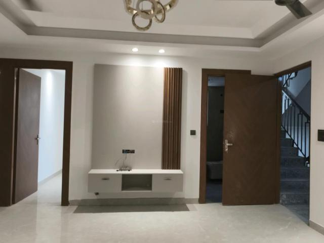 3 BHK Apartment in Noida Extension for resale Greater Noida. The reference number is 20596020