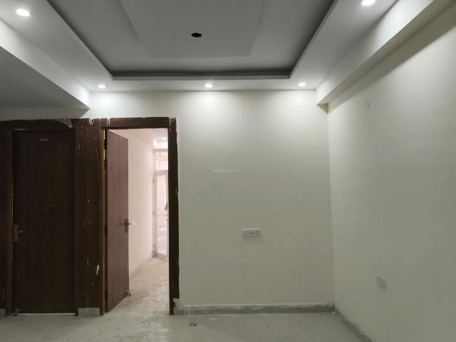 3 BHK Apartment in Noida Extension for resale Greater Noida. The reference number is 20596307