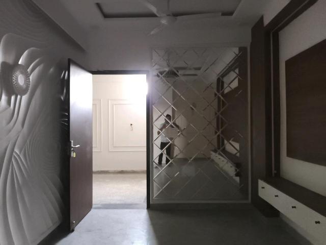 3 BHK Apartment in Noida Extension for resale Greater Noida. The reference number is 20688938
