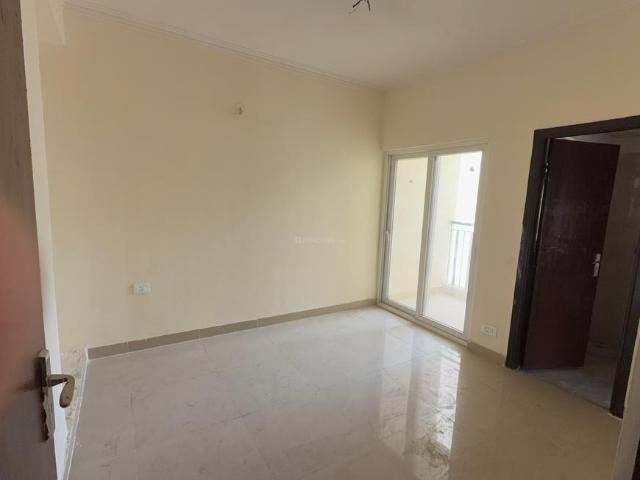 3 BHK Apartment in Noida Extension for resale Greater Noida. The reference number is 20690084