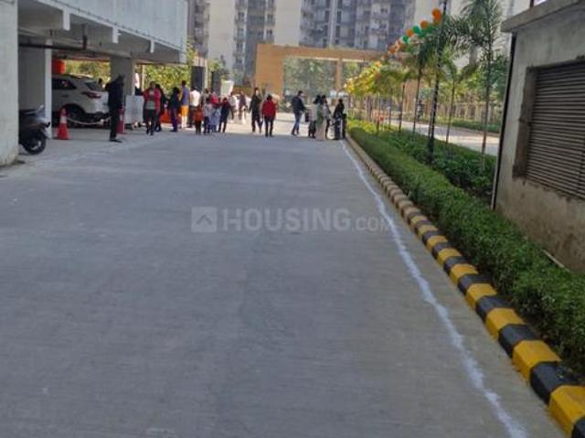 3 BHK Apartment in Noida Extension for resale Greater Noida. The reference number is 20637332