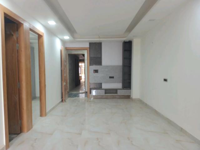 3 BHK Apartment in Noida Extension for resale Greater Noida. The reference number is 20751499