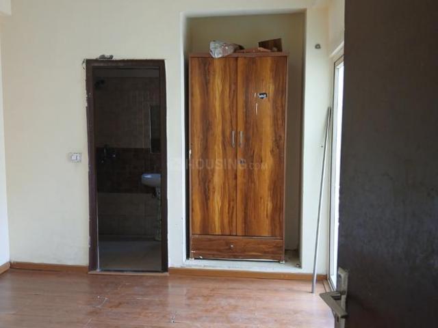 3 BHK Apartment in Noida Extension for resale Greater Noida. The reference number is 20779803