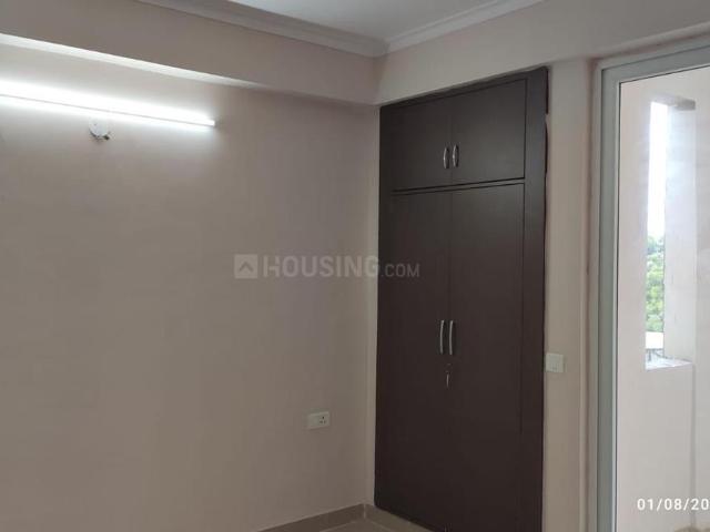 3 BHK Apartment in Noida Extension for resale Greater Noida. The reference number is 20701408
