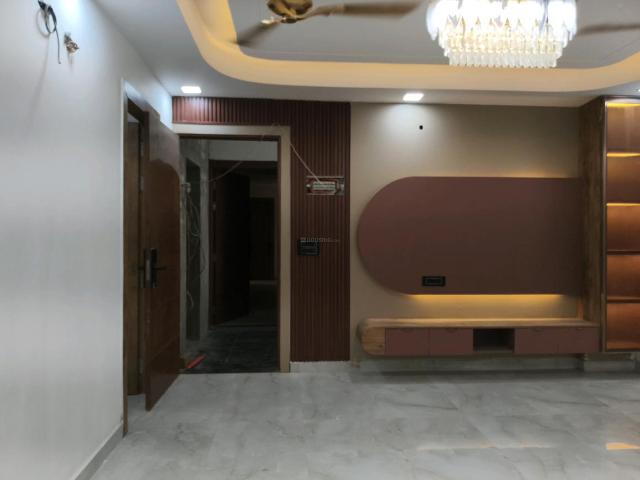 3 BHK Apartment in Noida Extension for resale Greater Noida. The reference number is 20702132