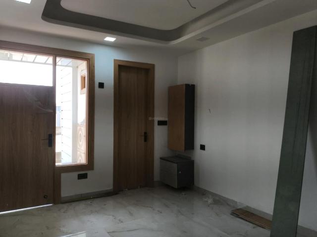 3 BHK Apartment in Noida Extension for resale Greater Noida. The reference number is 20703775