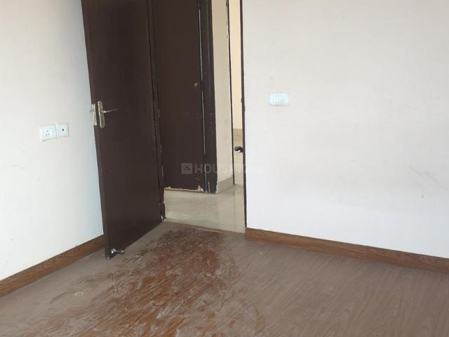 3 BHK Apartment in Noida Extension for resale Greater Noida. The reference number is 20819167