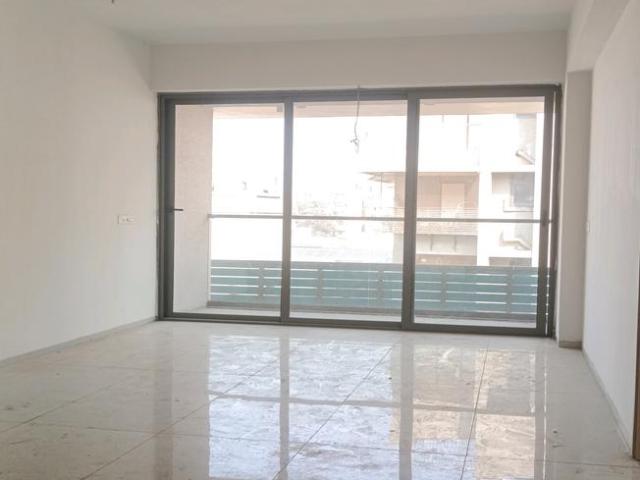 3 BHK Apartment in Navrangpura for rent Ahmedabad. The reference number is 19300494