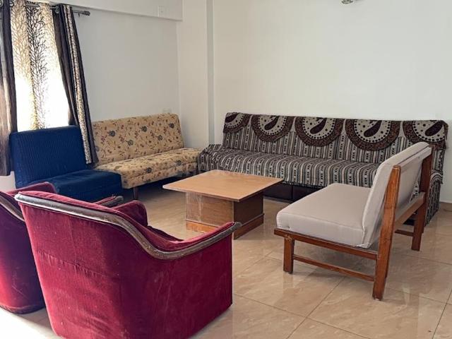 3 BHK Apartment in Navrangpura for rent Ahmedabad. The reference number is 19902692