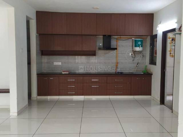 3 BHK Apartment in Navrangpura for rent Ahmedabad. The reference number is 19987407