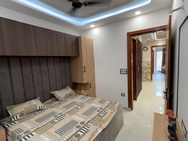 3 BHK Apartment in Dwarka Mor for resale New Delhi. The reference number is 20560961