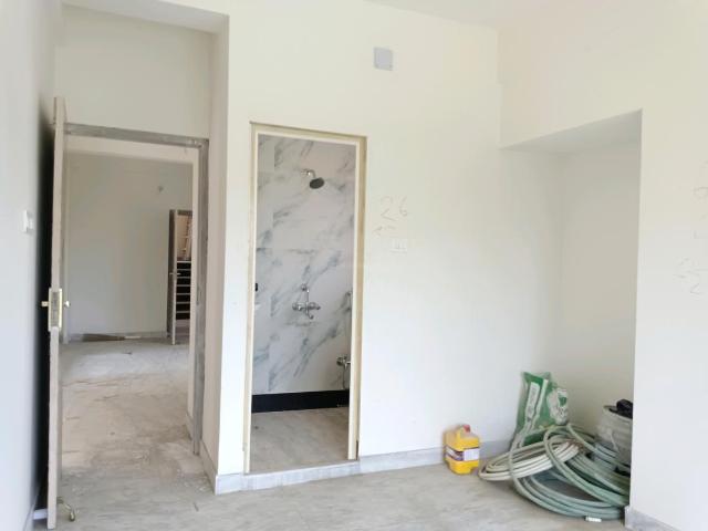 3 BHK Apartment in Nayabad for resale Kolkata. The reference number is 18844868
