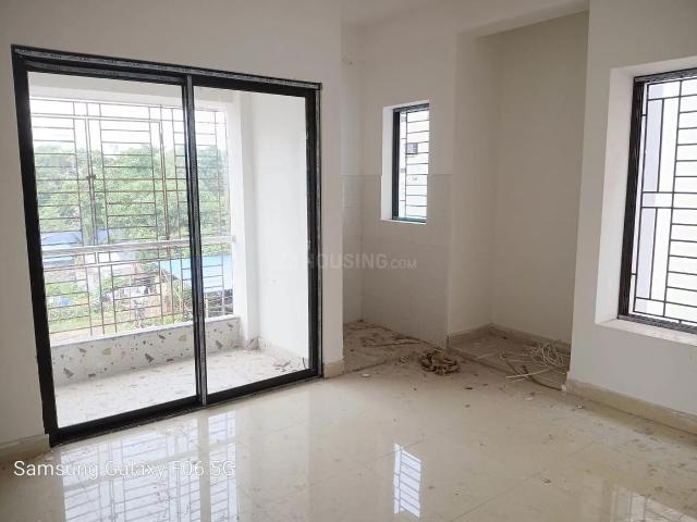 3 BHK Apartment in Nayabad for resale Kolkata. The reference number is 20052144