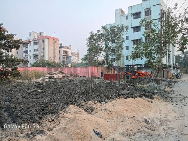 3 BHK Apartment in Nayabad for resale Kolkata. The reference number is 19083500
