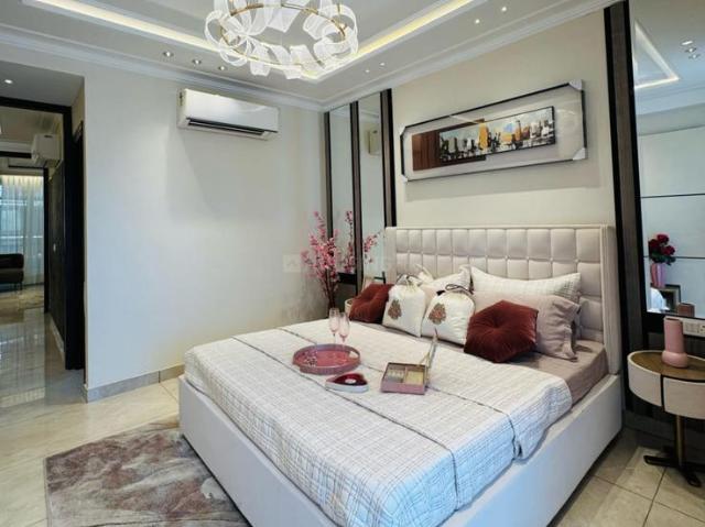 3 BHK Apartment in Nagla for resale Zirakpur. The reference number is 20317098
