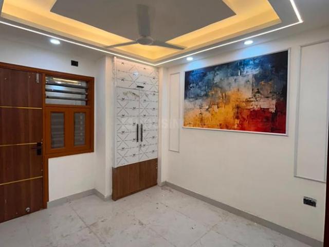 3 BHK Apartment in Deenpur for resale New Delhi. The reference number is 20446714
